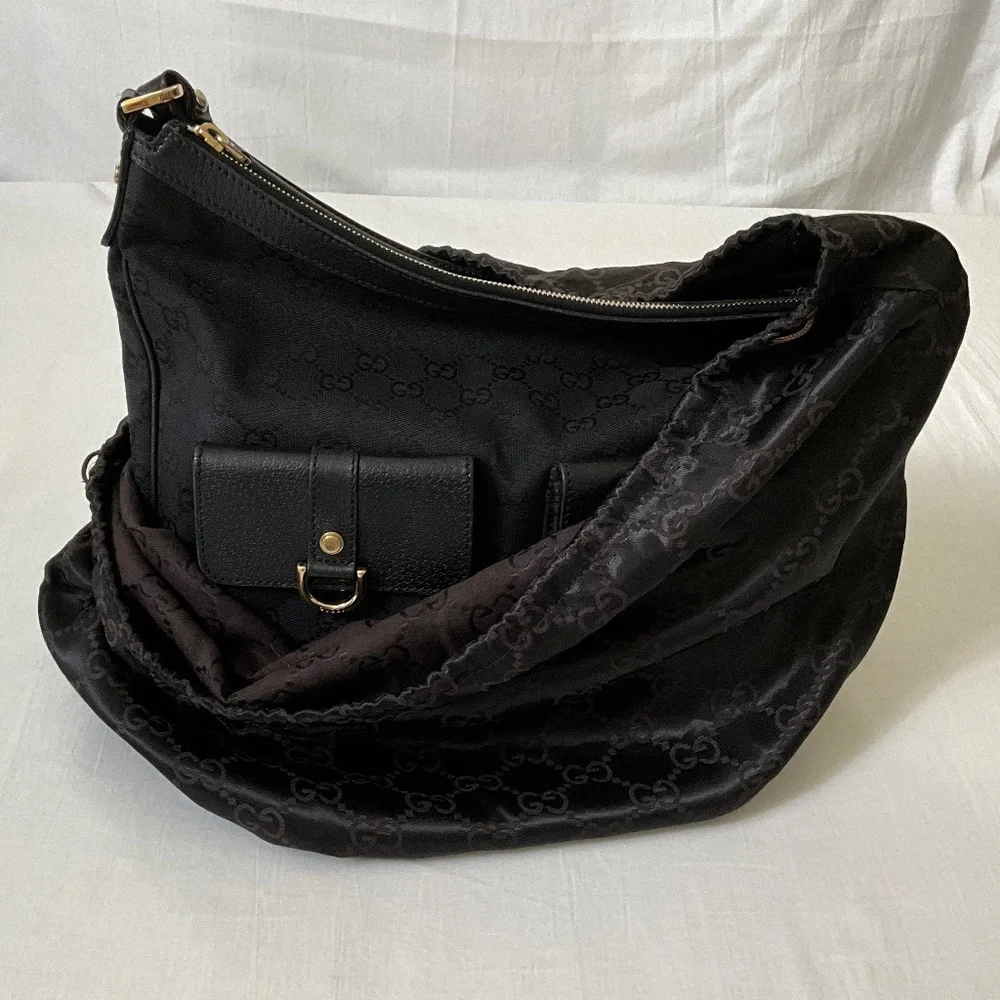 GUCCI Vintage GG Canvas Abbey D-Ring Pocket Hobo Black